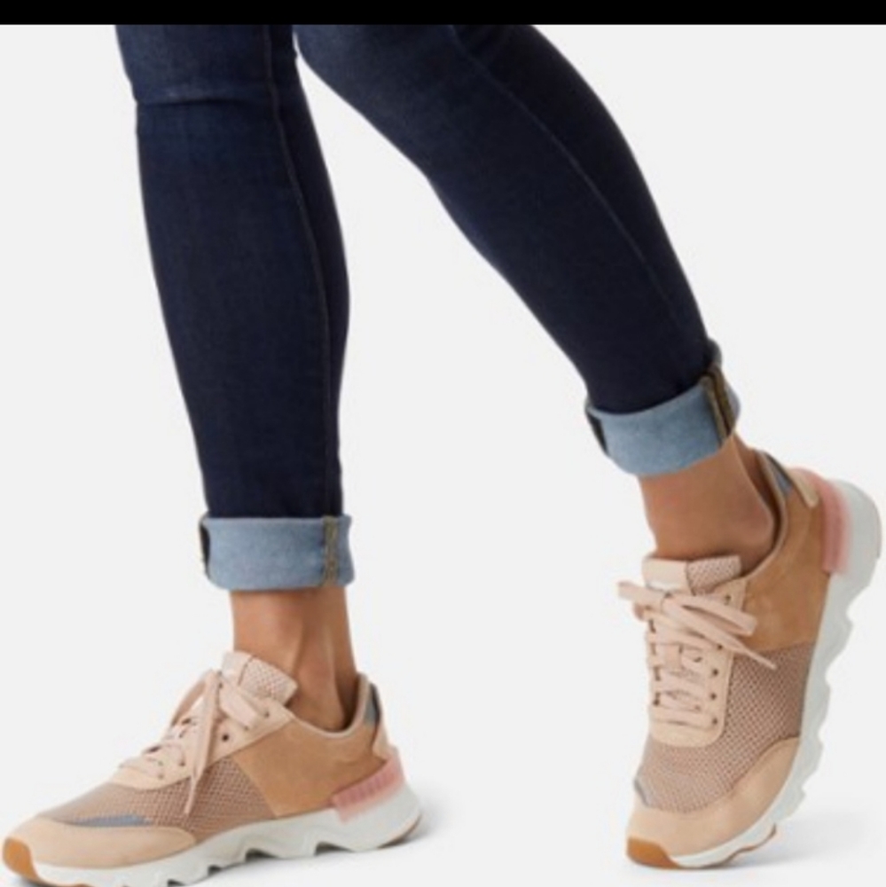 Sorel Womens Kinetic Lite Lace Sneaker Natural Tan 9.5